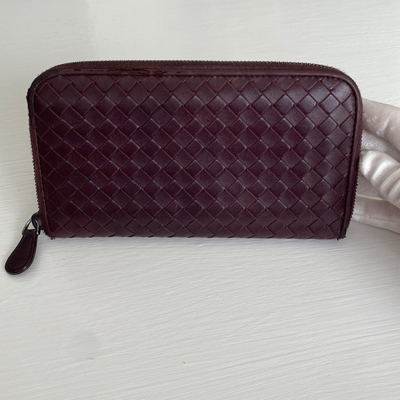 BOTTEGA Veneta PURPLE Intrecciato Calf Leather Zip Around Wallet with Gift Box - Picture 5 of 17